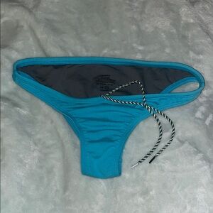 Jolyn size medium Hawaii blue Women's Swim Bottom